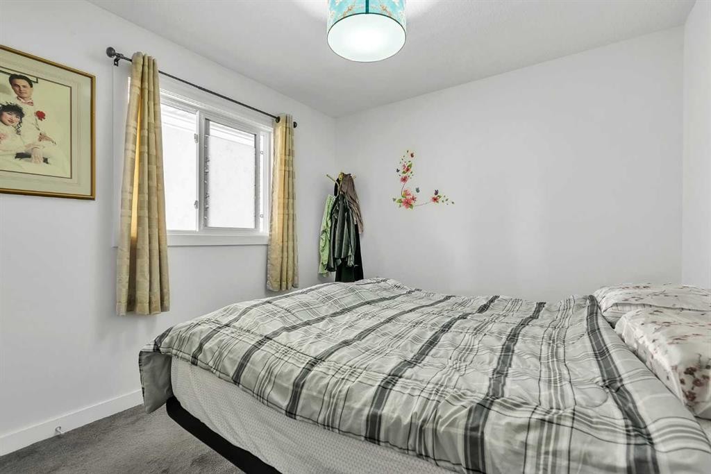 154 Redstone Common Ne, Calgary, AB - Indoor Photo Showing Bedroom