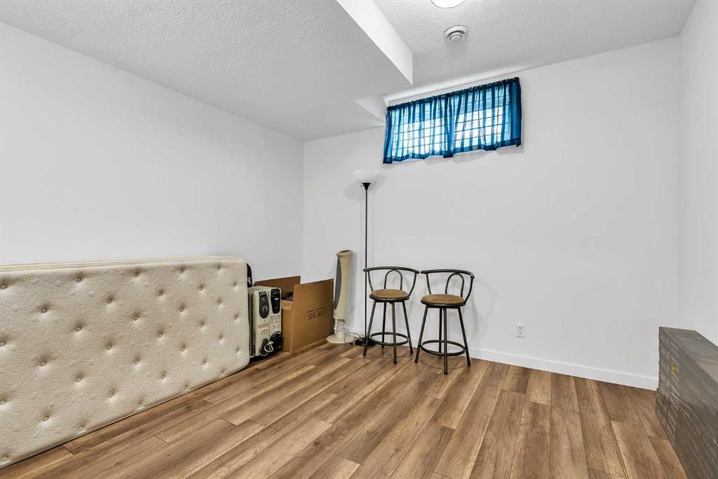 154 Redstone Common Ne, Calgary, AB - Indoor Photo Showing Other Room