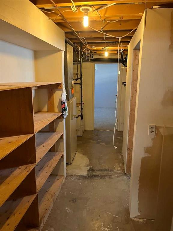 352 Malvern Close Ne, Calgary, AB - Indoor Photo Showing Basement