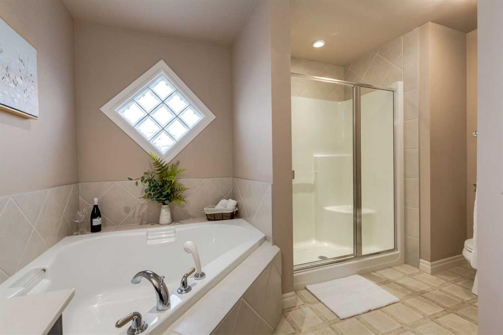 357 Kincora Drive Nw, Calgary, AB - Indoor Photo Showing Bathroom
