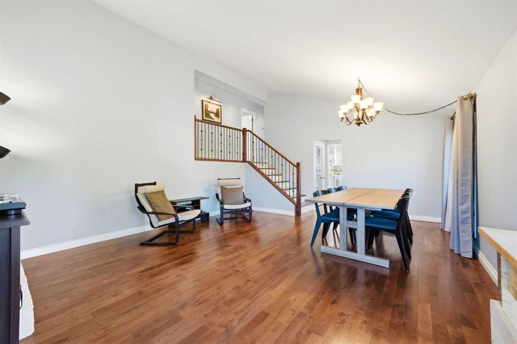2445 Cherokee Drive Nw, Calgary, AB