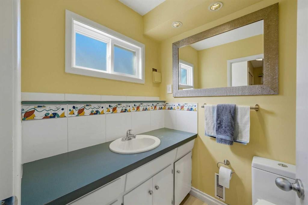 2445 Cherokee Drive Nw, Calgary, AB