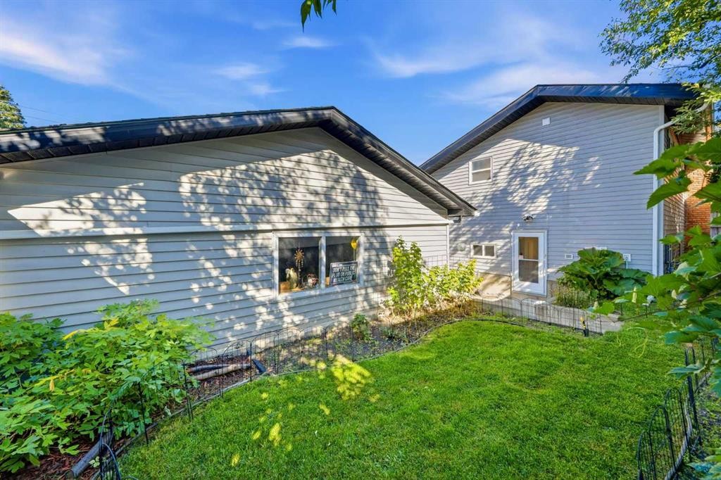 2445 Cherokee Drive Nw, Calgary, AB