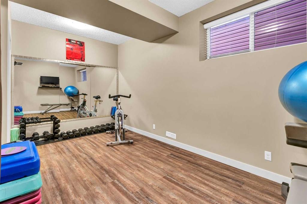 21 Evansfield Way Nw, Calgary, AB - Indoor