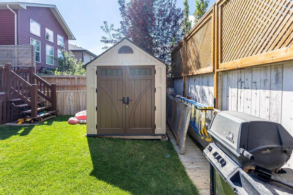 21 Evansfield Way Nw, Calgary, AB - Outdoor With Exterior