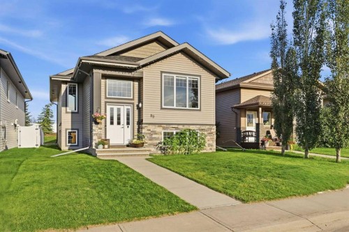 89 Aztec Crescent  Blackfalds, AB T4M 0M2