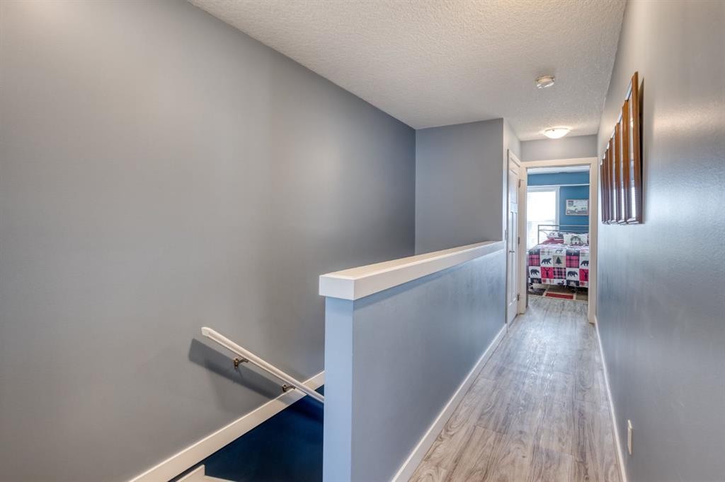 258 Copperleaf Way Se, Calgary, AB - Indoor Photo Showing Other Room