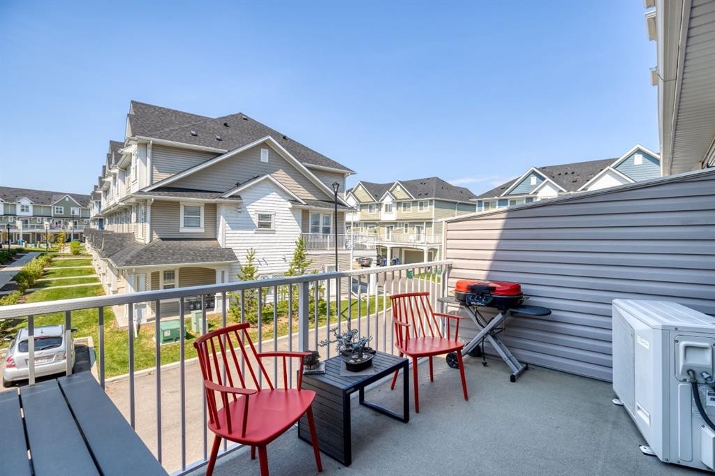 258 Copperleaf Way Se, Calgary, AB - Outdoor With Exterior