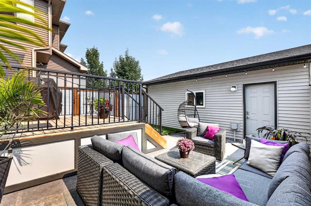132 Creekside Drive Sw, Calgary, AB - Outdoor With Deck Patio Veranda With Exterior