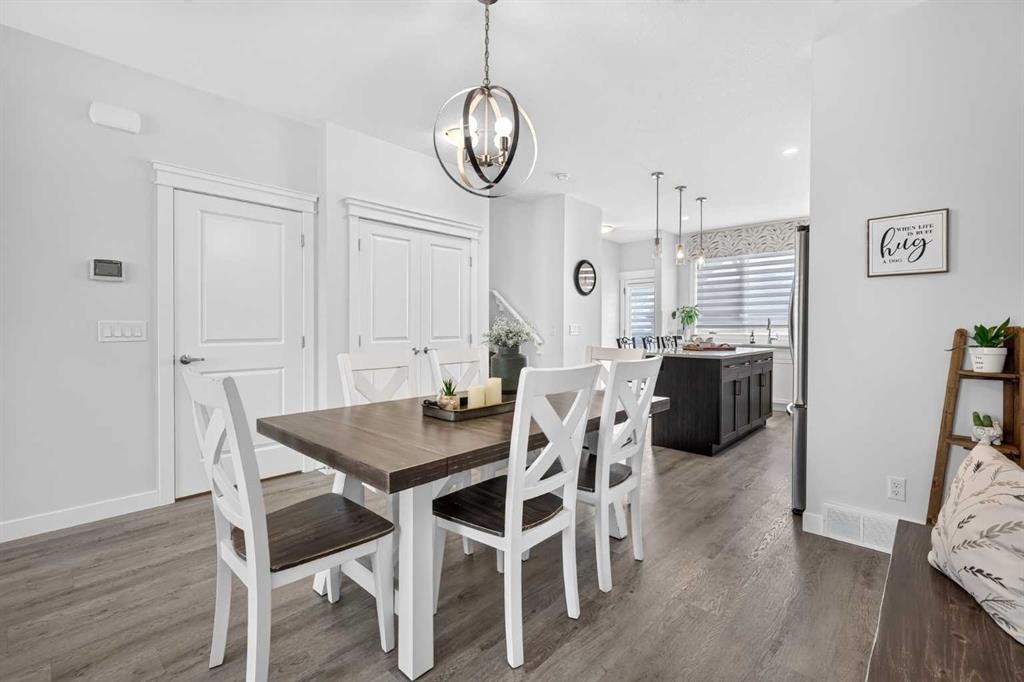 132 Creekside Drive Sw, Calgary, AB - Indoor Photo Showing Dining Room