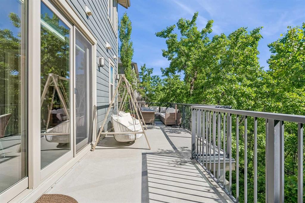 30 Ascot Crescent Sw, Calgary, AB - Outdoor With Balcony With Exterior