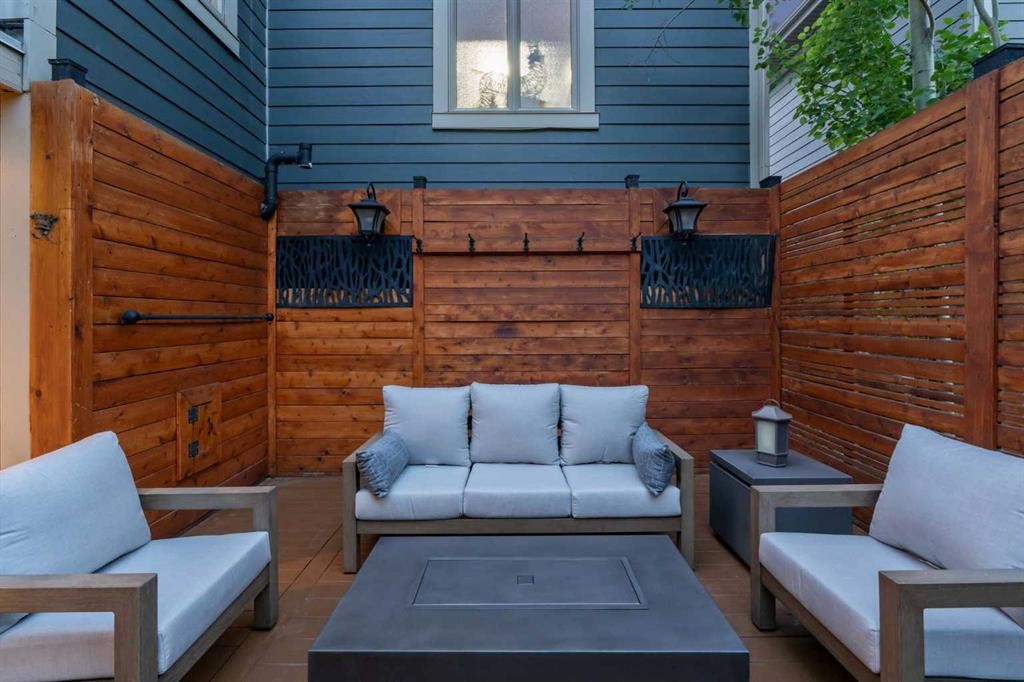 30 Ascot Crescent Sw, Calgary, AB - Outdoor With Deck Patio Veranda With Exterior