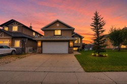 176 Sunset Heights Crossfield, AB T0M 0S0