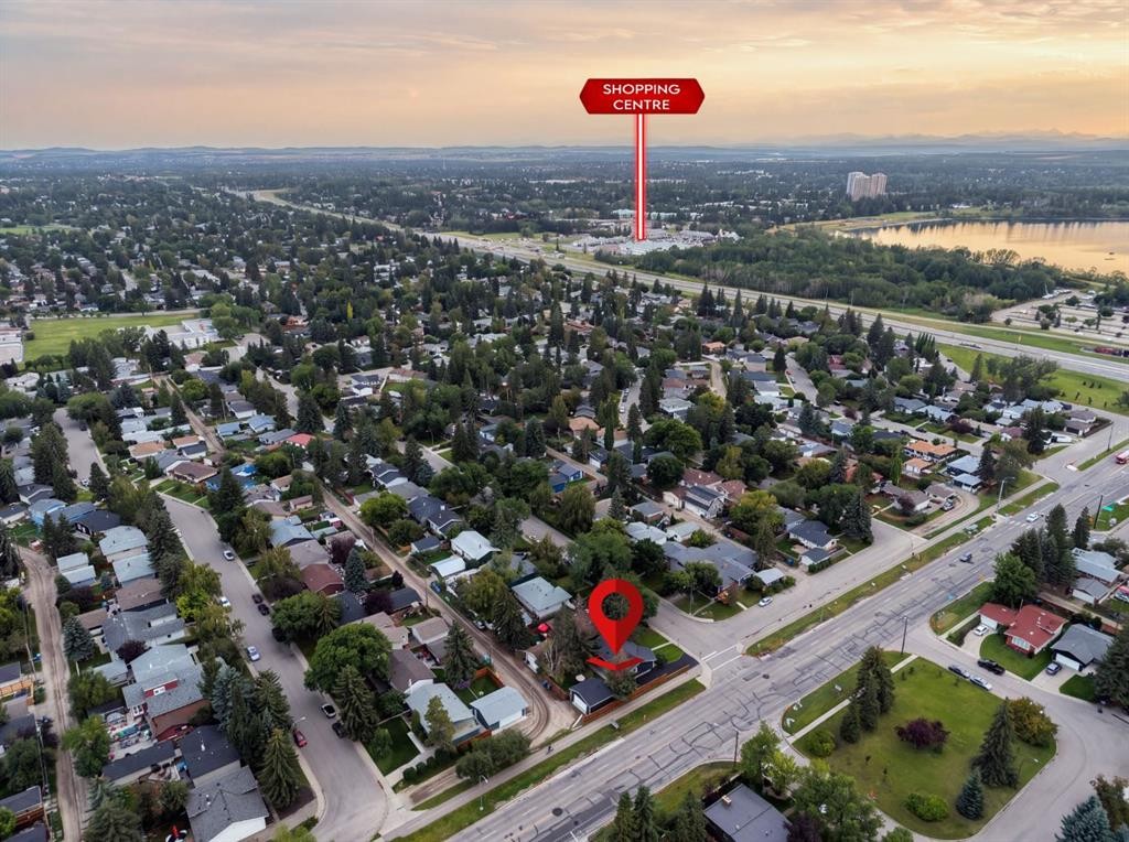 8304 11 Street Sw, Calgary, AB - Outdoor With View
