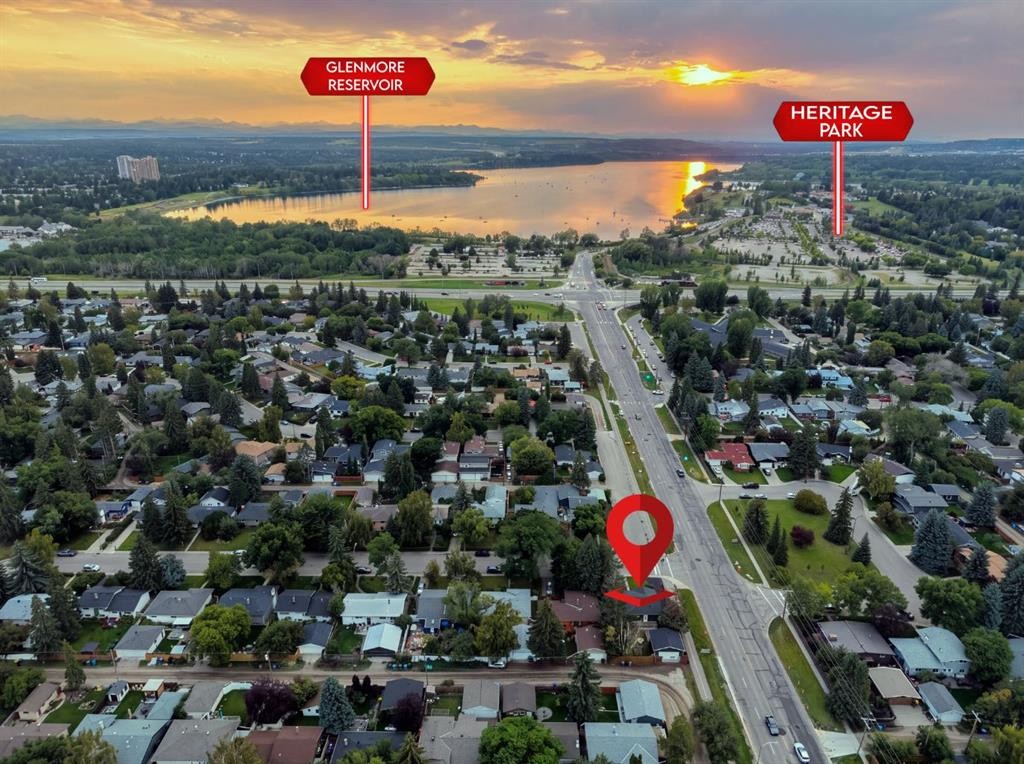 8304 11 Street Sw, Calgary, AB - Outdoor With View
