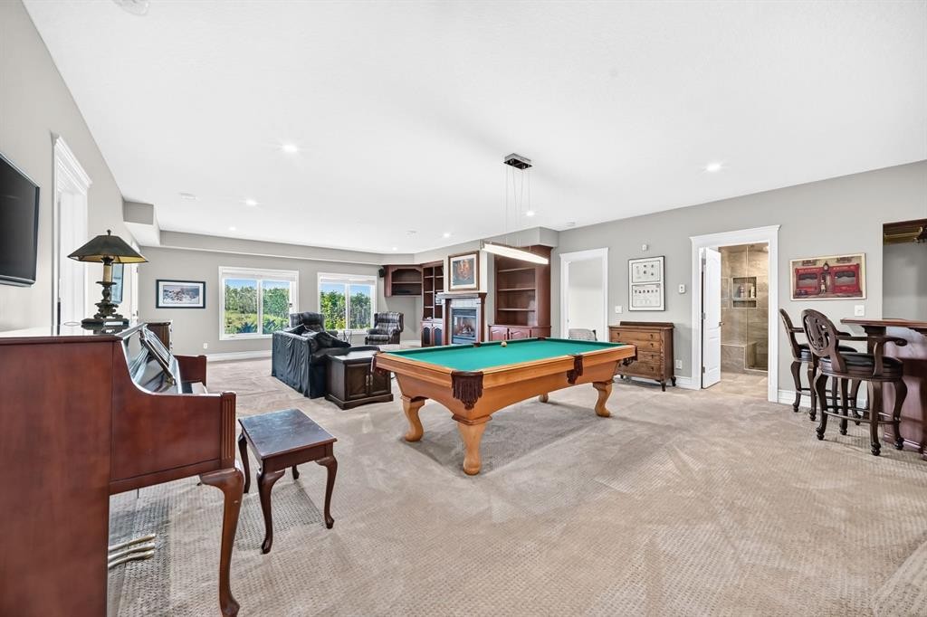 148 Scenic Ridge Crescent Nw, Calgary, AB - Indoor Photo Showing Other Room