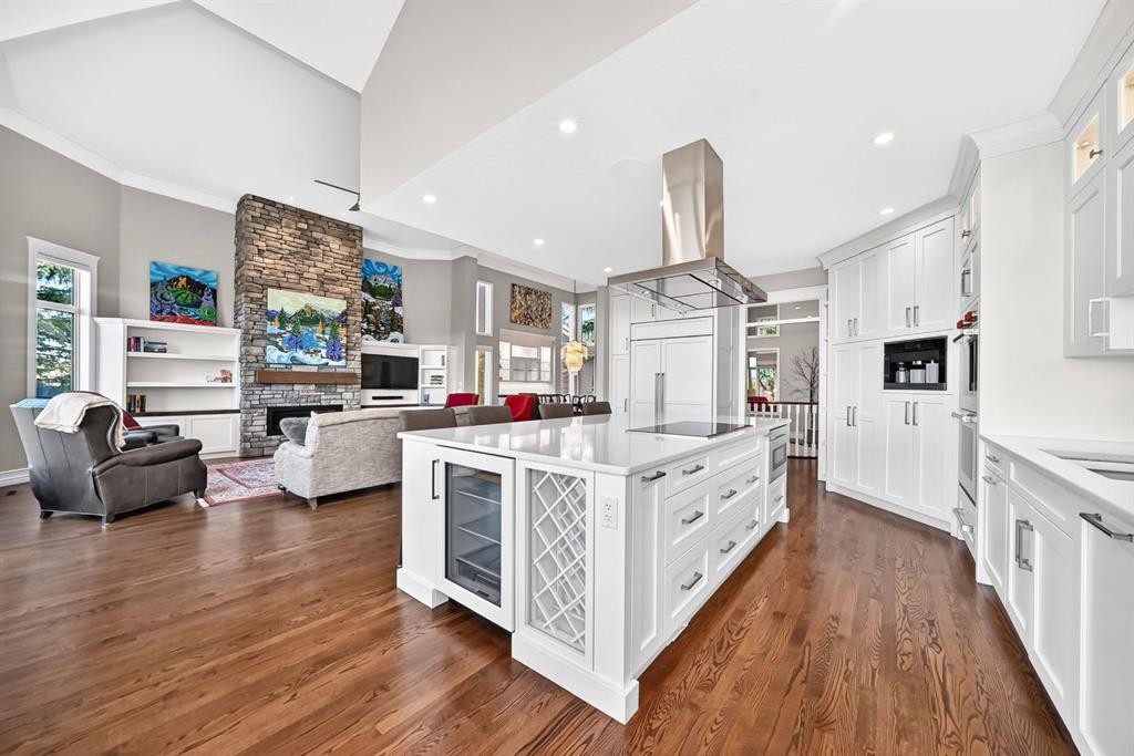 148 Scenic Ridge Crescent Nw, Calgary, AB - Indoor Photo Showing Kitchen With Upgraded Kitchen