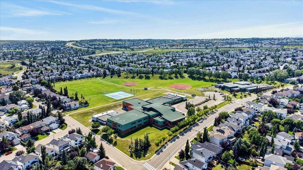 95 Hidden Point Nw, Calgary, AB - Outdoor With View