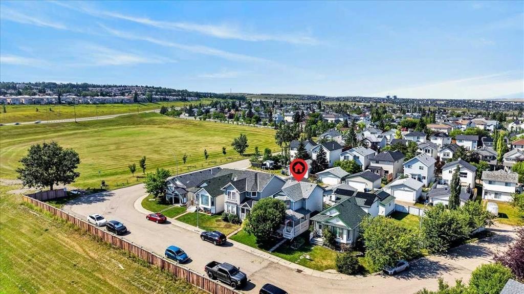 95 Hidden Point Nw, Calgary, AB - Outdoor With View
