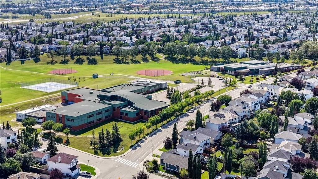 95 Hidden Point Nw, Calgary, AB - Outdoor With View