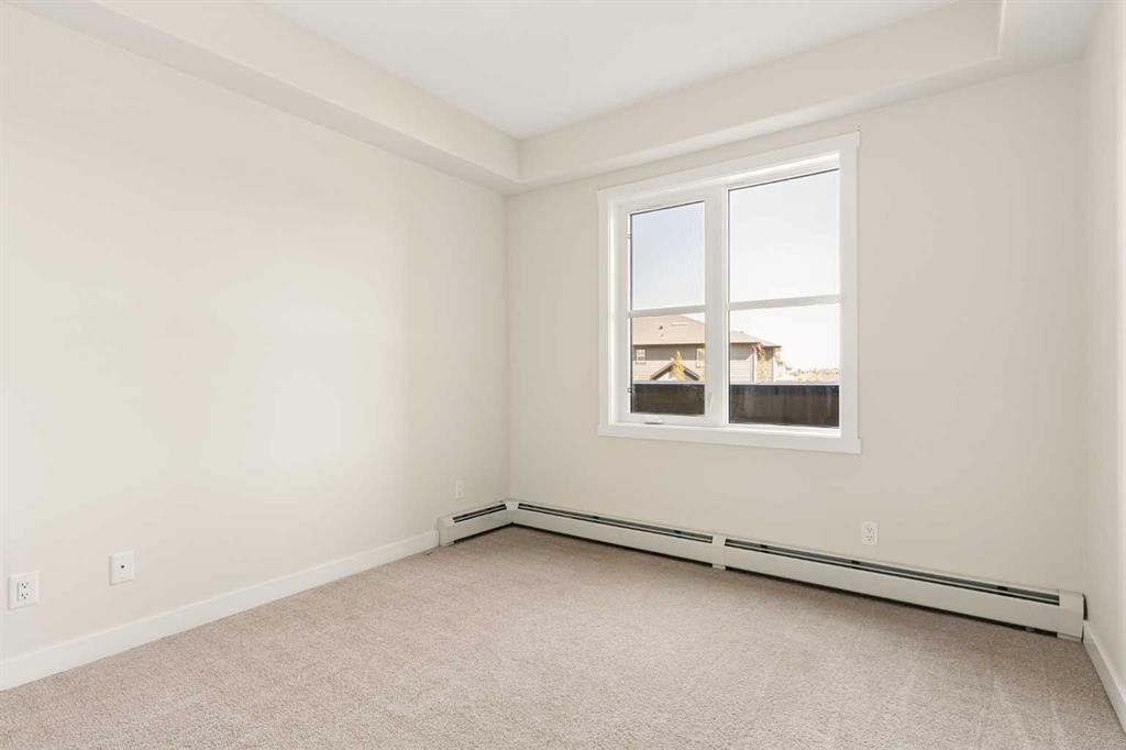218-55 Wolf Hollow Crescent Se, Calgary, AB - Indoor Photo Showing Other Room