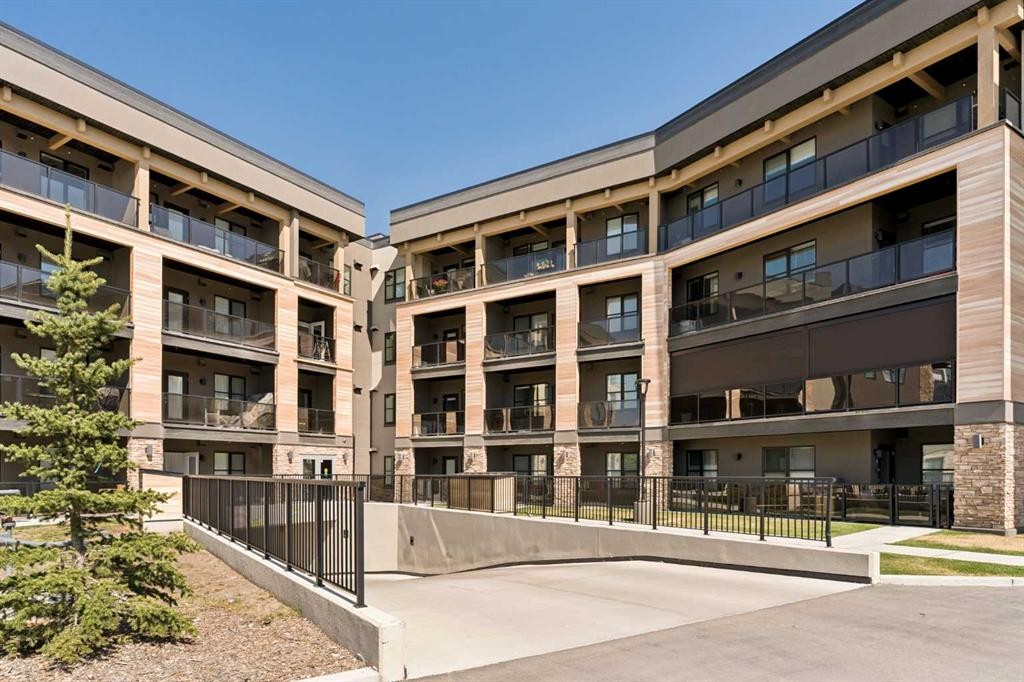 218-55 Wolf Hollow Crescent Se, Calgary, AB - Outdoor With Balcony