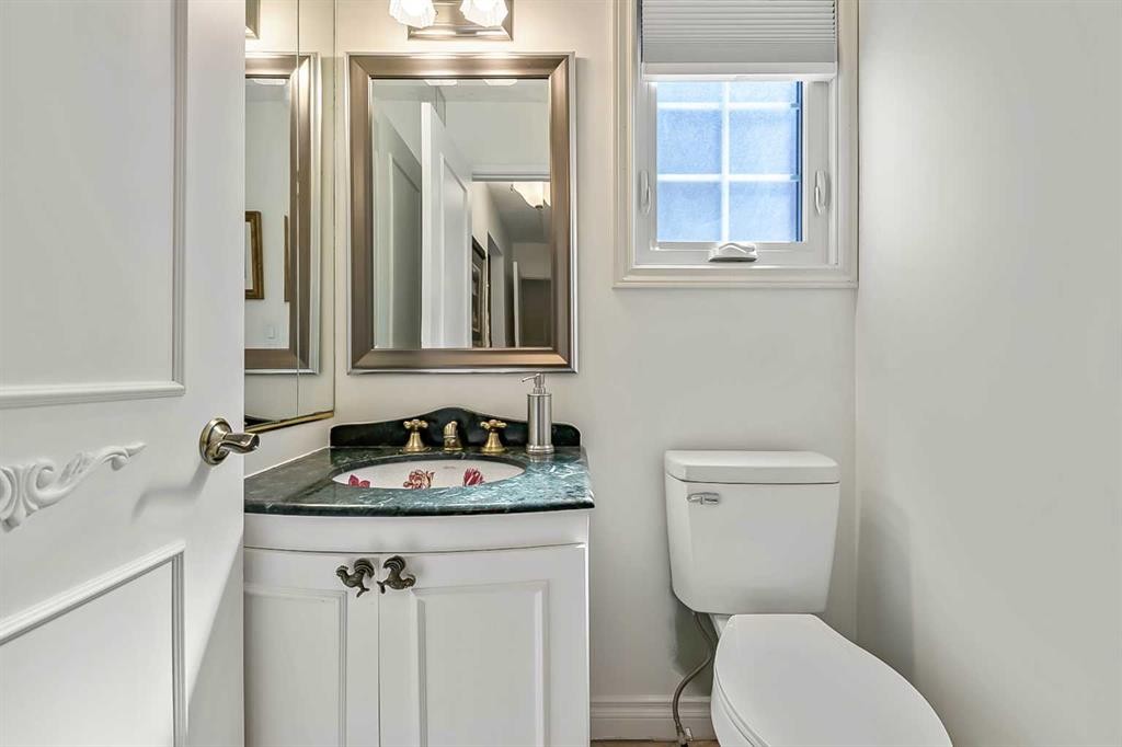 544 Willingdon Boulevard Se, Calgary, AB