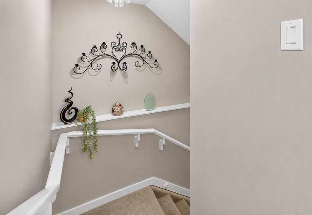 1079 Lanark Boulevard Se, Airdrie, AB - Indoor Photo Showing Other Room