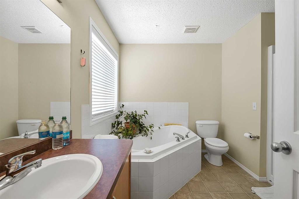 13 Tuscany Ridge Mews Nw, Calgary, AB