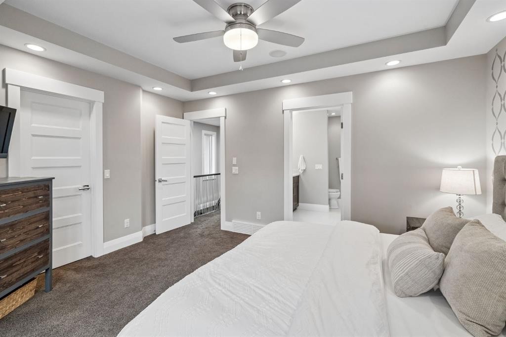 3302 39 Street Sw, Calgary, AB