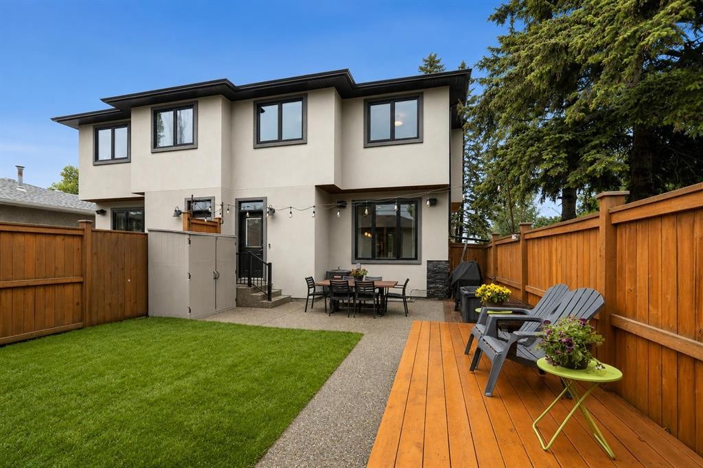 3302 39 Street Sw, Calgary, AB
