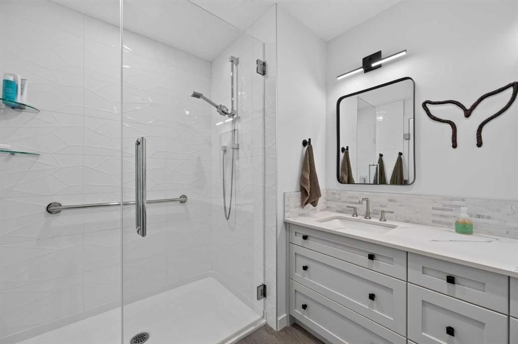 219-12 Mahogany Path Se, Calgary, AB - Indoor Photo Showing Bathroom