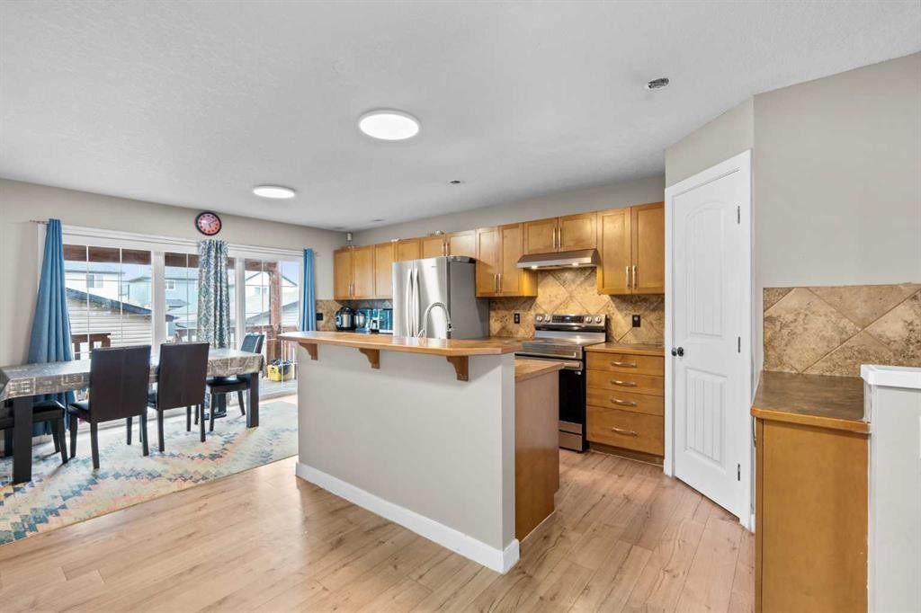 303 Saddlebrook Way Ne, Calgary, AB