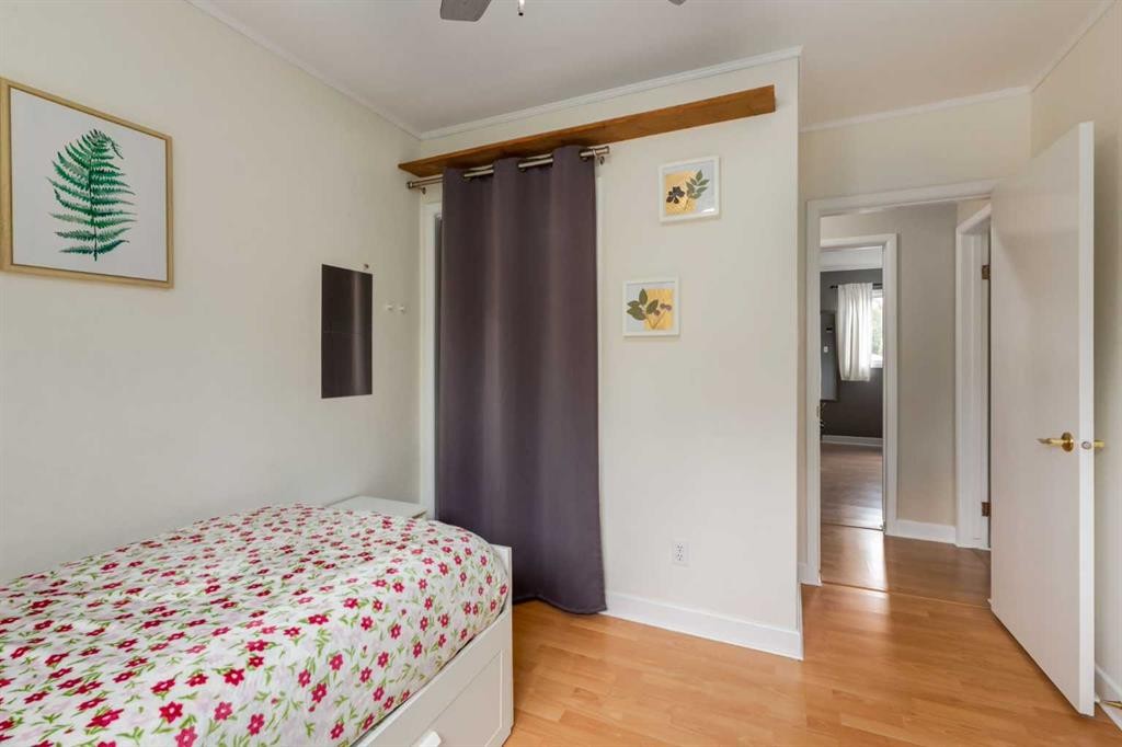 4903 Carney Road Nw, Calgary, AB - Indoor Photo Showing Bedroom