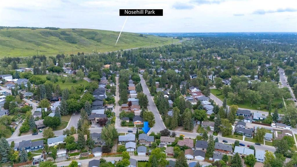 4903 Carney Road Nw, Calgary, AB - Outdoor With View