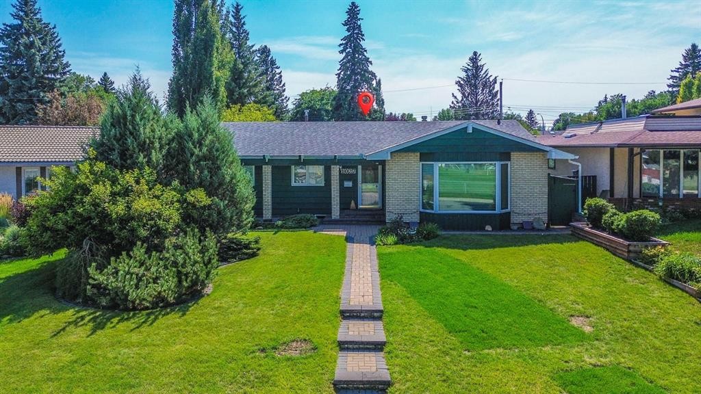 1027 Lake Sylvan Drive Se, Calgary, AB - Outdoor