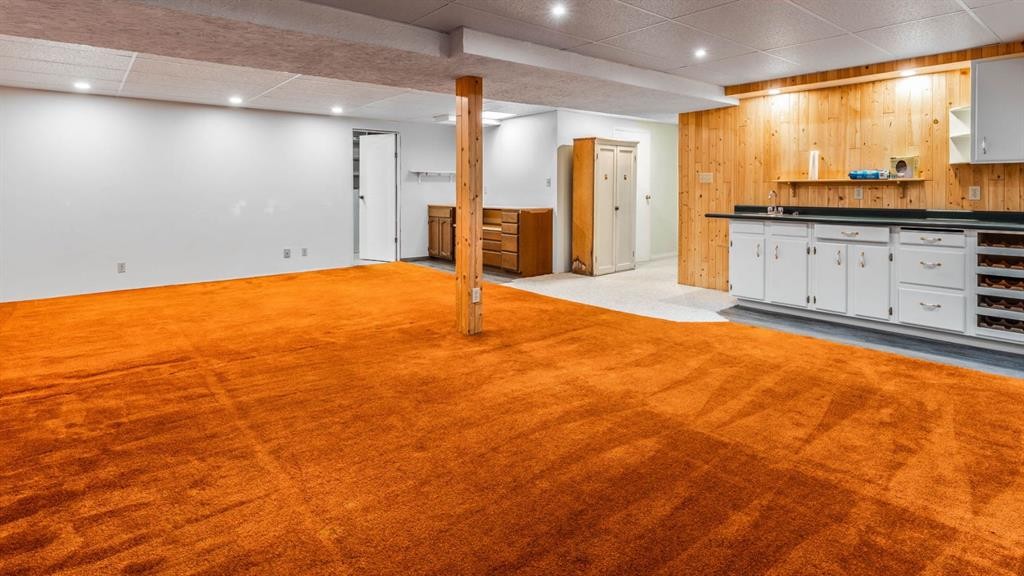 1027 Lake Sylvan Drive Se, Calgary, AB - Indoor