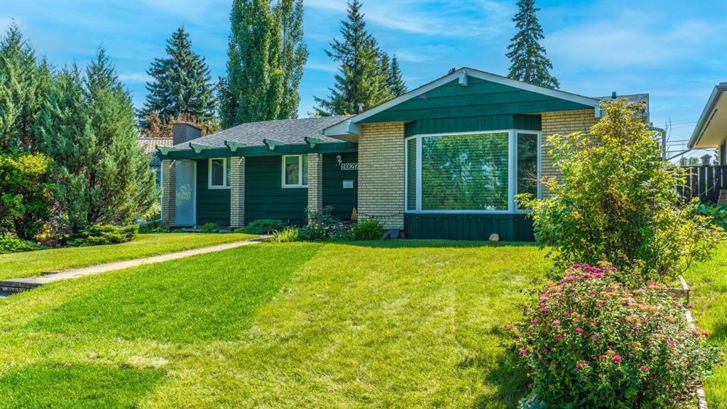 1027 Lake Sylvan Drive Se, Calgary, AB - Outdoor