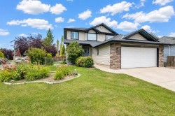 167 Fairways Close NWAirdrie, AB T4B 2P4