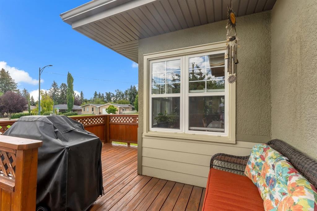 2204 Halifax Crescent Nw, Calgary, AB - Outdoor With Deck Patio Veranda With Exterior