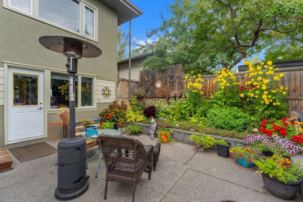 2204 Halifax Crescent Nw, Calgary, AB - Outdoor With Deck Patio Veranda