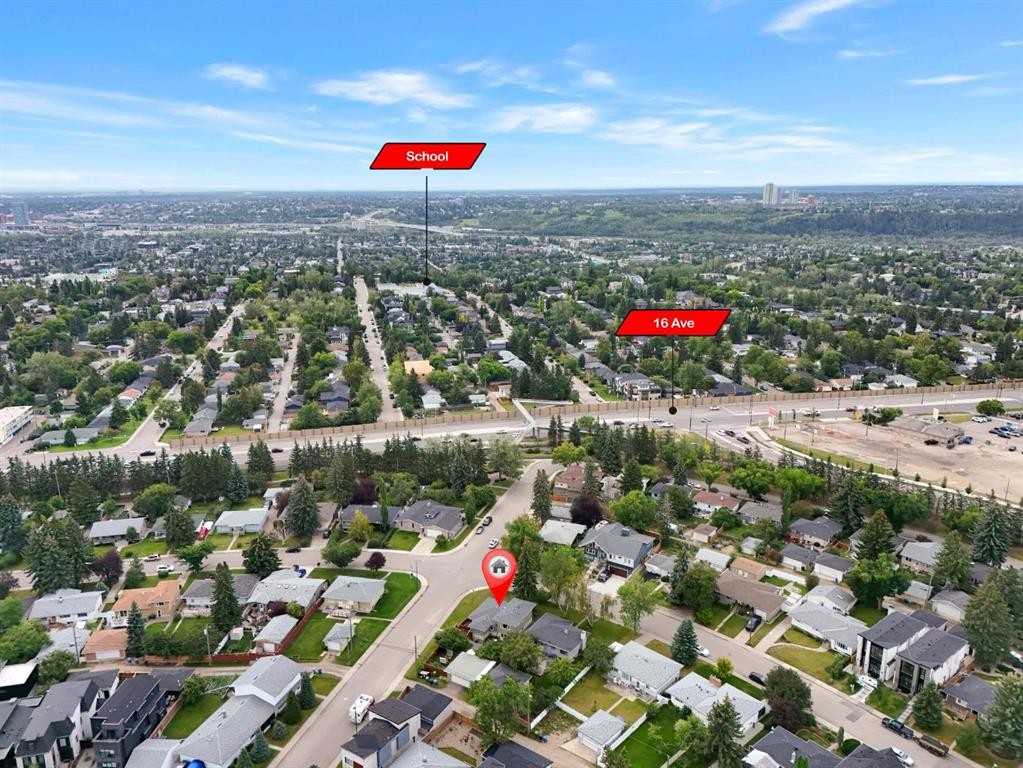 2204 Halifax Crescent Nw, Calgary, AB - Outdoor With View