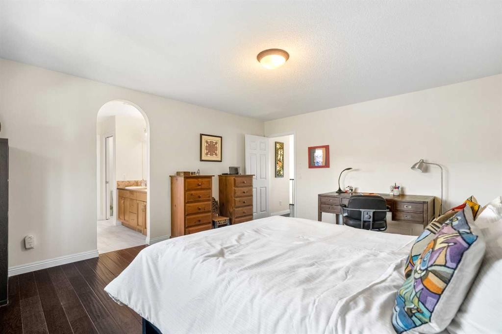 123 Prestwick Manor Se, Calgary, AB
