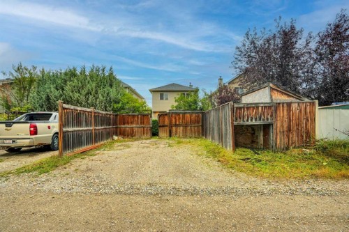 145 Bridleglen Road Sw, Calgary, AB - Outdoor