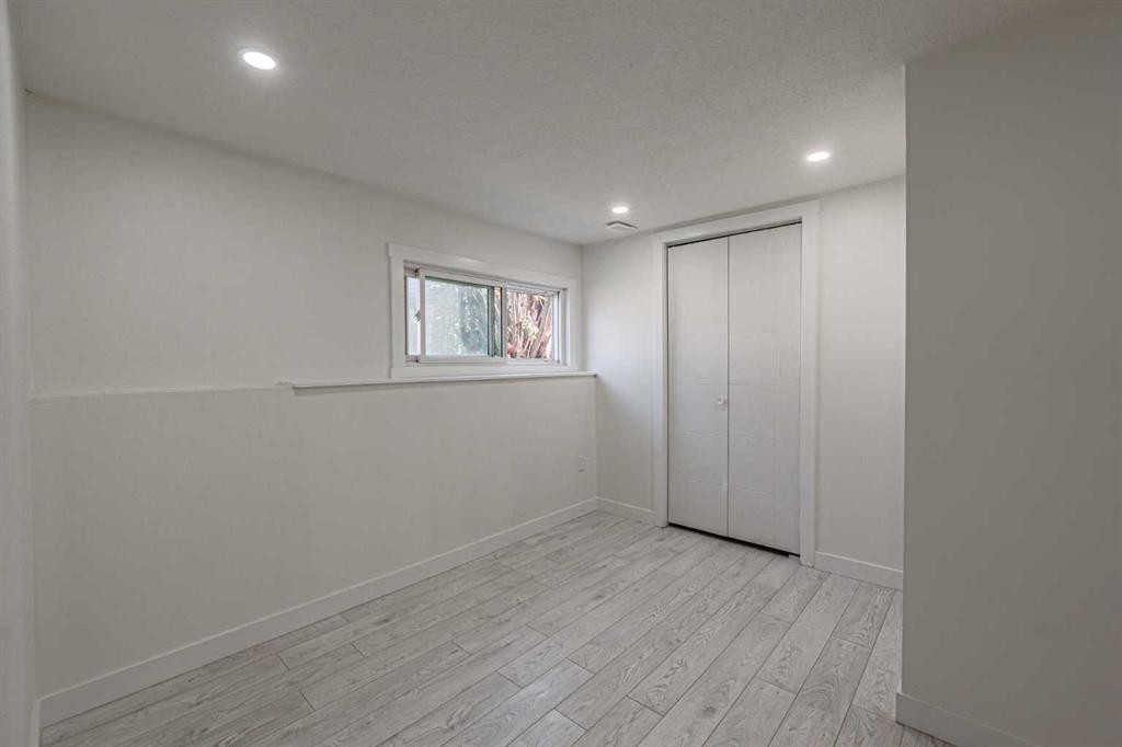 20 Castlegrove Way Ne, Calgary, AB - Indoor Photo Showing Other Room