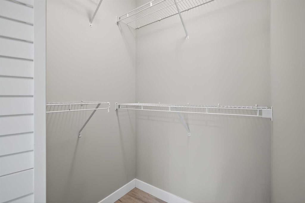 116-790 Kingsmere Crescent Sw, Calgary, AB - Indoor With Storage