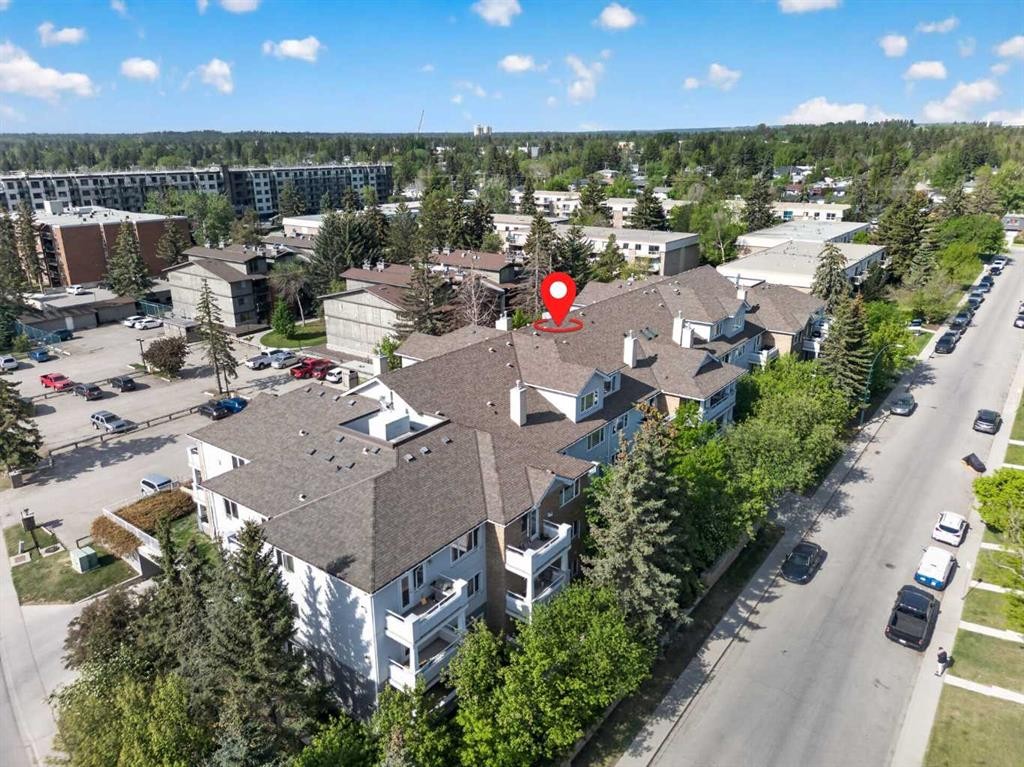 116-790 Kingsmere Crescent Sw, Calgary, AB - Outdoor With View