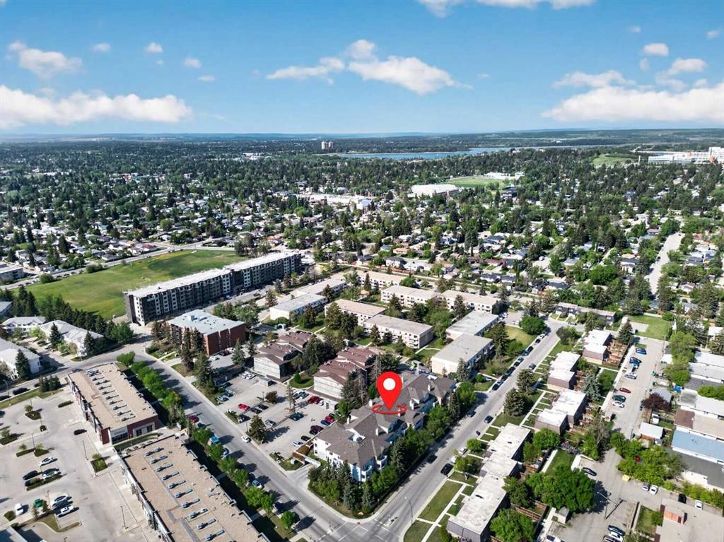 116-790 Kingsmere Crescent Sw, Calgary, AB - Outdoor With View