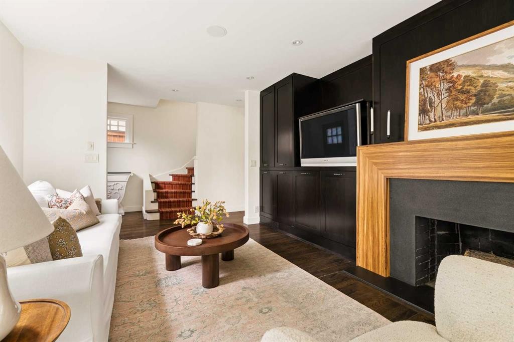 2610 10 Street Sw, Calgary, AB