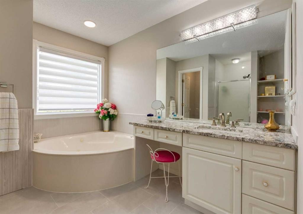 63 Arbour Lake Drive Nw, Calgary, AB - Indoor Photo Showing Bathroom